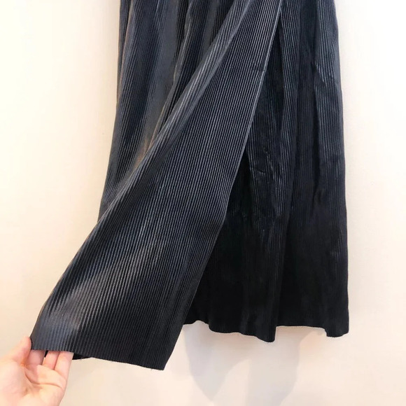 Rodebjer Black Faux Vegan Leather Pleated Designer Classic Midi Skirt Small - Picture 4 of 10